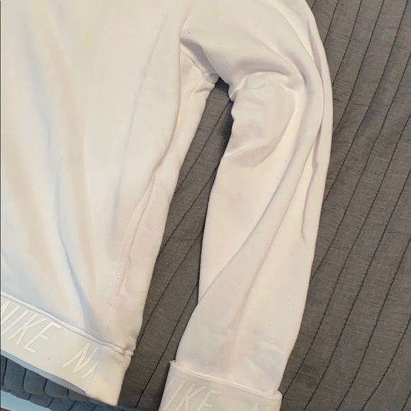 White Nike Sweatshirt - Picture 1 of 2